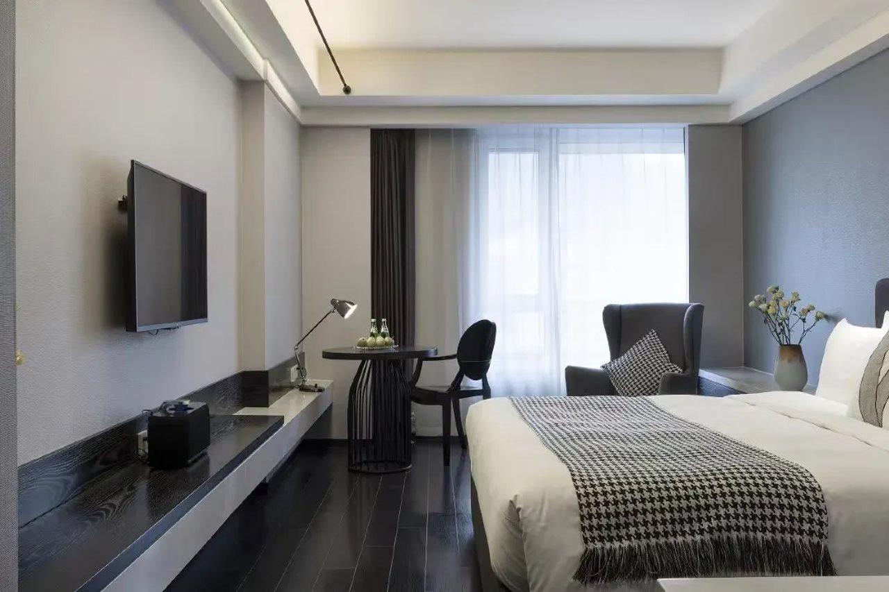 Holz Hotel Shenyang Exterior foto