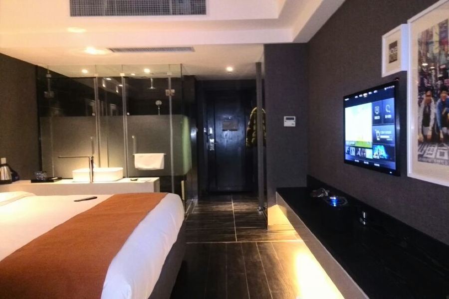 Holz Hotel Shenyang Exterior foto
