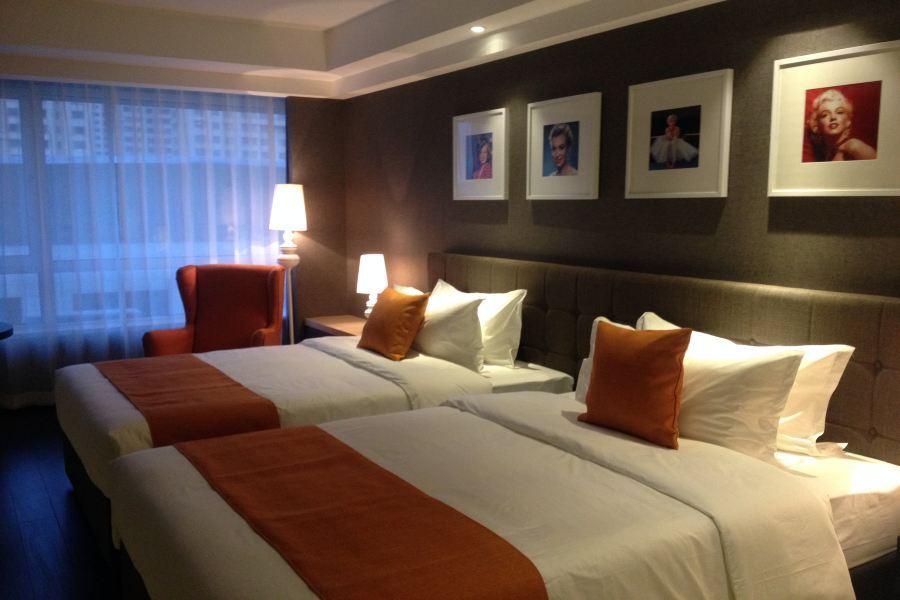 Holz Hotel Shenyang Exterior foto